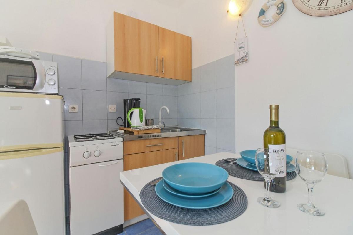 Hotel Toni In Pula - Istrien Extérieur photo